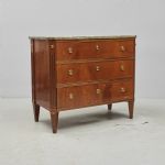 1392 5332 CHEST OF DRAWERS